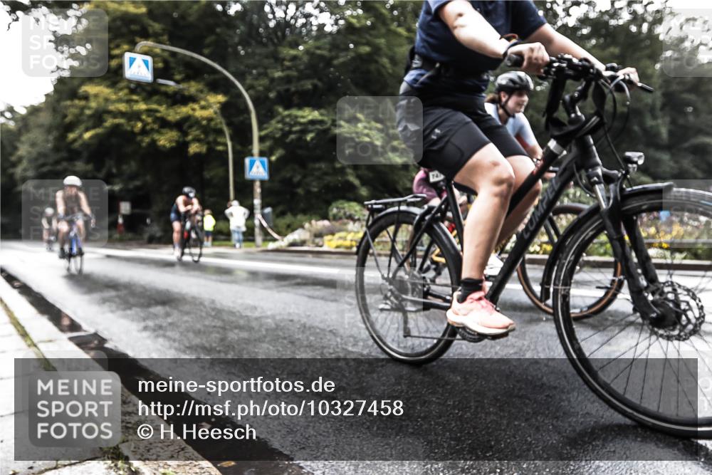 13.09.2026 - Stadtparktriathlon H.Heesch http://msf.ph/oto/10327458 13.09.2026 11:52:48 Radfahren 709, 721, 729, 747, 756, 895, 938 meine-sportfotos.de