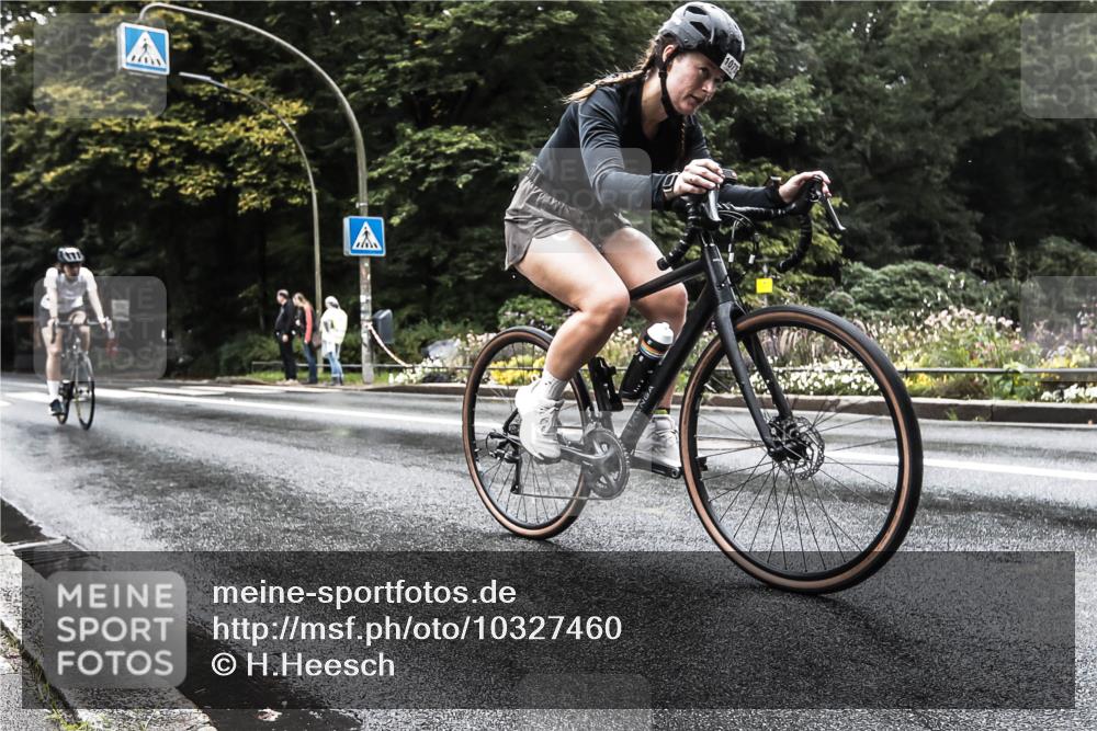 13.09.2026 - Stadtparktriathlon H.Heesch http://msf.ph/oto/10327460 13.09.2026 13:03:25 Radfahren 1078, 1250, 1348 meine-sportfotos.de