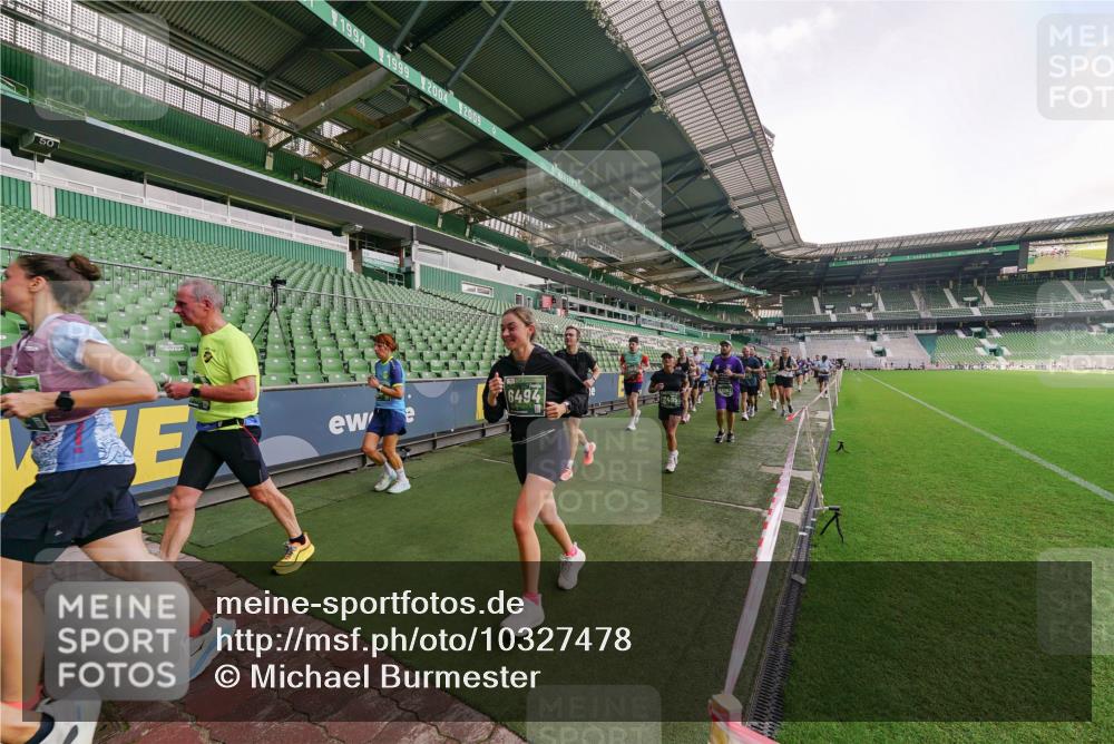 13.09.2026 - 21. swb-Marathon Bremen Michael Burmester http://msf.ph/oto/10327478 13.09.2026 13:32:37 Laufen im Stadion 155, 295, 344, 350, 386, 487, 490, 617, 690, 786, 787, 840, 965, 1001, 1051, 1133, 1142, 1292, 1310, 1314, 1326, 1329, 1377, 1427, 1591, 1592, 1801, 1869, 1892, 1897, 1904, 1923, 2077, 2132, 2226, 2230, 2231, 2253, 2270, 2274, 2320, 2344, 2374, 2456, 2514, 2523, 2539, 2556, 2616, 2630, 2649, 2726, 2769, 2848, 2945, 2952, 3014, 3038, 3140, 3223, 3350, 3379, 3426, 3572, 3601, 3614, 3644, 3723, 3736, 3746, 3797, 3901, 3918, 3944 meine-sportfotos.de