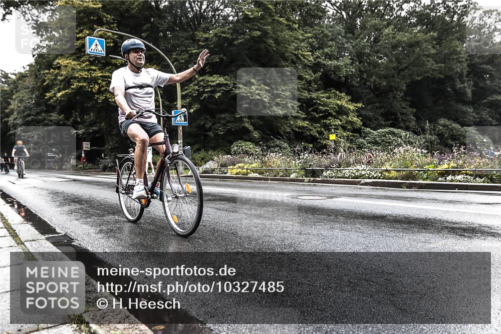 13.09.2026 - Stadtparktriathlon H.Heesch http://msf.ph/oto/10327485 13.09.2026 11:52:57 Radfahren 829, 854, 887 meine-sportfotos.de