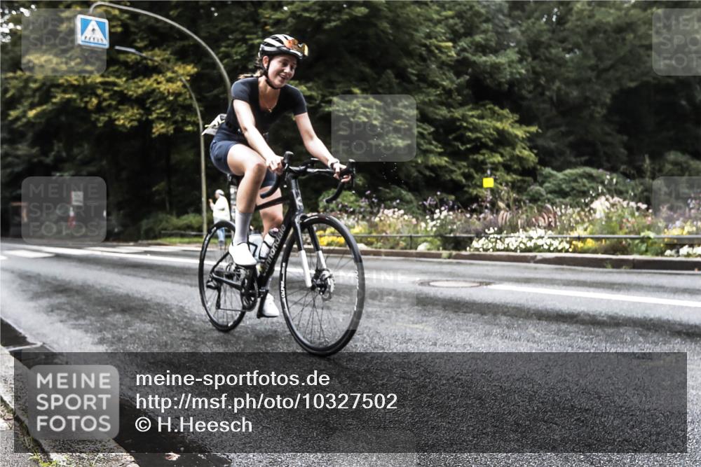 13.09.2026 - Stadtparktriathlon H.Heesch http://msf.ph/oto/10327502 13.09.2026 13:03:51 Radfahren 1191, 1218, 1311, 1413 meine-sportfotos.de