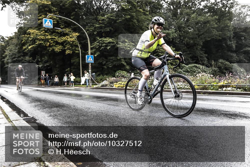 13.09.2026 - Stadtparktriathlon H.Heesch http://msf.ph/oto/10327512 13.09.2026 11:53:10 Radfahren 720, 839, 844 meine-sportfotos.de