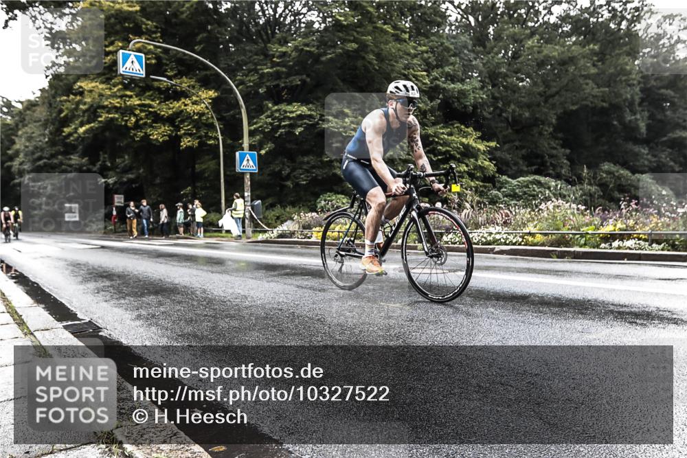 13.09.2026 - Stadtparktriathlon H.Heesch http://msf.ph/oto/10327522 13.09.2026 11:53:13 Radfahren 720, 798, 839, 844, 866 meine-sportfotos.de
