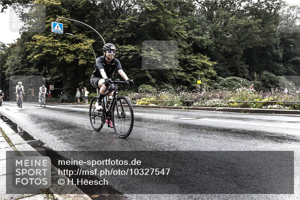 13.09.2026 - Stadtparktriathlon H.Heesch http://msf.ph/oto/10327547 13.09.2026 11:53:31 Radfahren 769, 795, 834, 849, 915 meine-sportfotos.de
