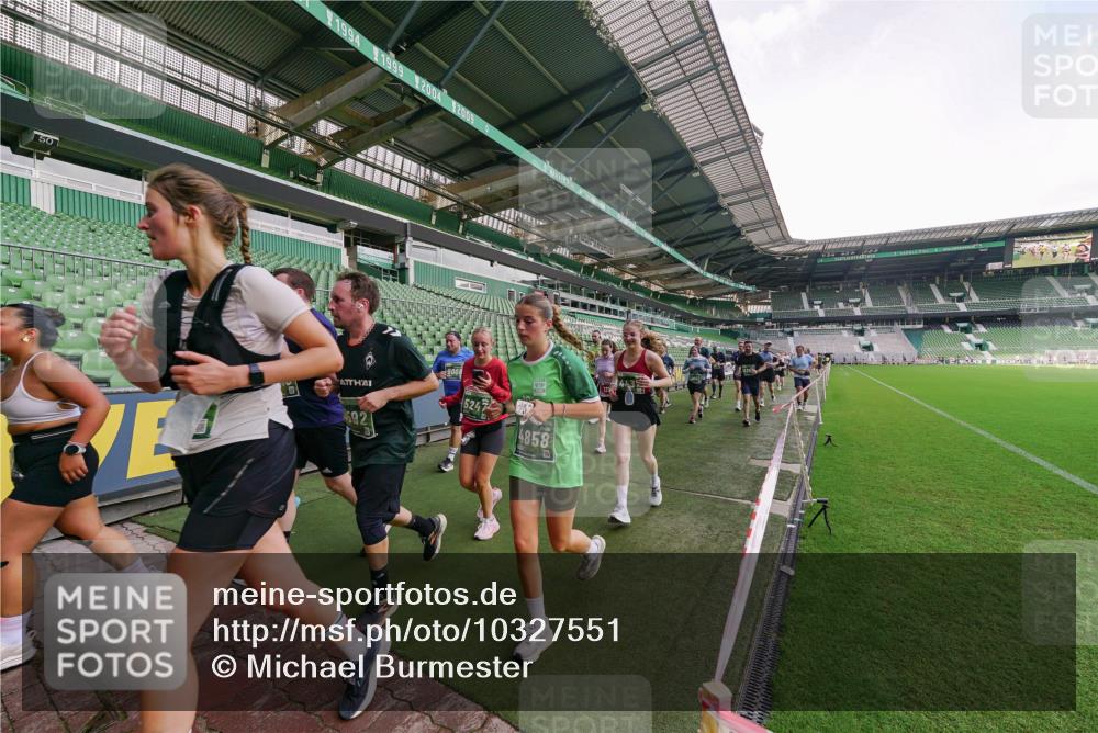 13.09.2026 - 21. swb-Marathon Bremen Michael Burmester http://msf.ph/oto/10327551 13.09.2026 13:32:42 Laufen im Stadion 155, 295, 344, 350, 386, 487, 490, 594, 617, 690, 786, 787, 840, 965, 1001, 1051, 1133, 1142, 1292, 1310, 1326, 1329, 1377, 1427, 1591, 1592, 1801, 1869, 1892, 1897, 1904, 1923, 2077, 2132, 2226, 2230, 2231, 2253, 2270, 2274, 2320, 2344, 2374, 2399, 2400, 2456, 2514, 2523, 2539, 2556, 2616, 2630, 2649, 2718, 2726, 2769, 2848, 2945, 2952, 3014, 3038, 3140, 3223, 3350, 3379, 3426, 3572, 3601, 3614, 3644, 3736, 3746, 3797, 3901, 3918, 3944 meine-sportfotos.de