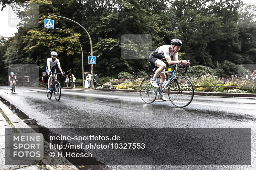 13.09.2026 - Stadtparktriathlon H.Heesch http://msf.ph/oto/10327553 13.09.2026 11:53:32 Radfahren 769, 795, 819, 834, 849, 915 meine-sportfotos.de