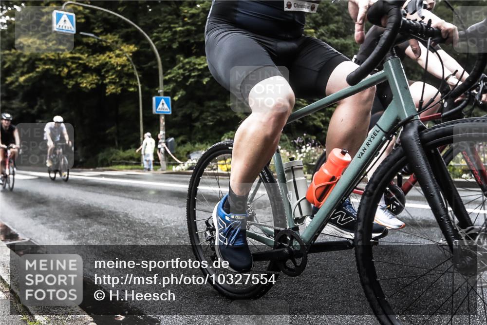 13.09.2026 - Stadtparktriathlon H.Heesch http://msf.ph/oto/10327554 13.09.2026 13:04:27 Radfahren 1196, 1245, 1261, 1269, 1301 meine-sportfotos.de