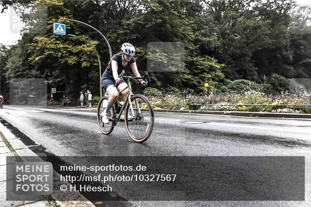 13.09.2026 - Stadtparktriathlon H.Heesch http://msf.ph/oto/10327567 13.09.2026 11:53:34 Radfahren 795, 819, 834, 849, 917 meine-sportfotos.de