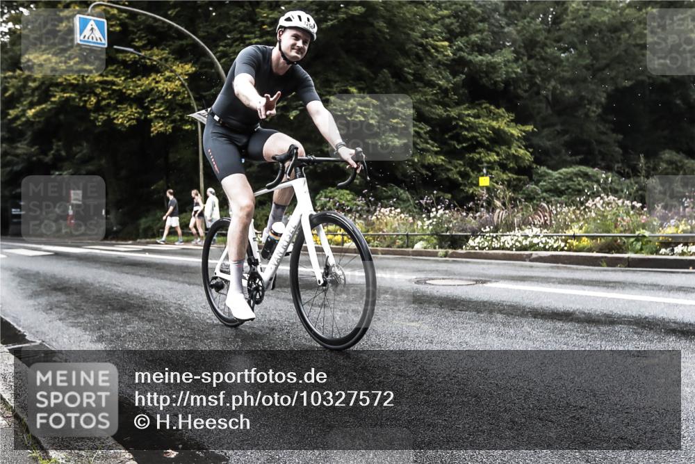 13.09.2026 - Stadtparktriathlon H.Heesch http://msf.ph/oto/10327572 13.09.2026 13:04:39 Radfahren 1205, 1268, 1271, 1338 meine-sportfotos.de