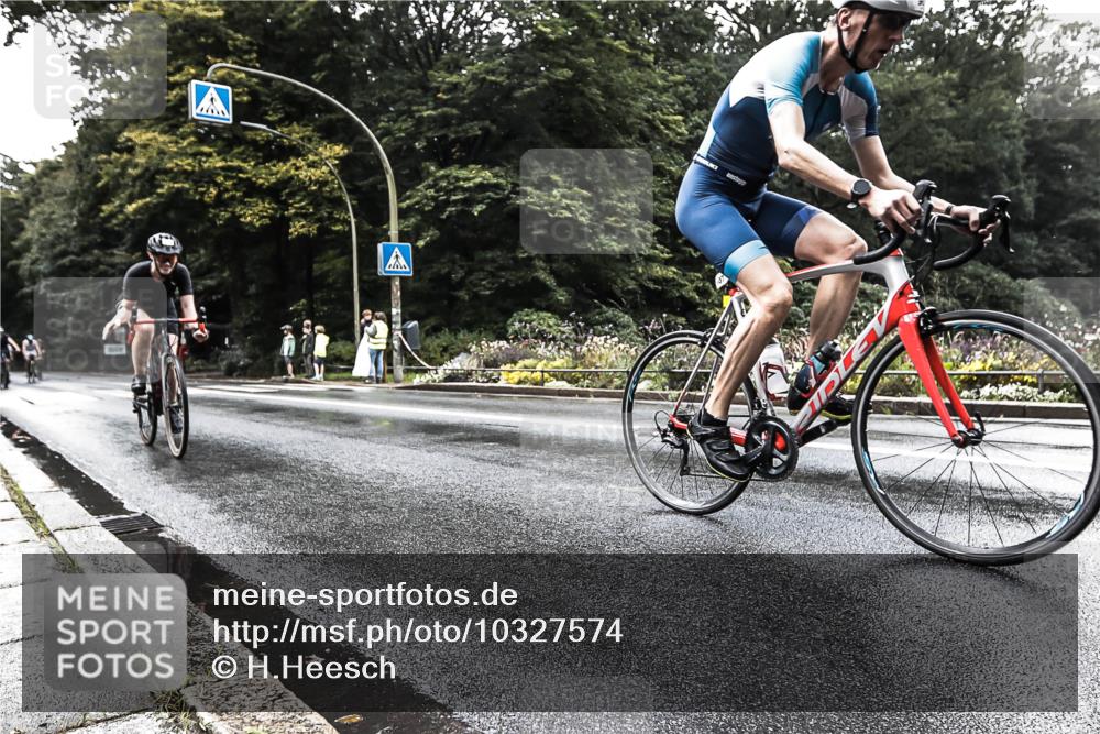 13.09.2026 - Stadtparktriathlon H.Heesch http://msf.ph/oto/10327574 13.09.2026 11:53:44 Radfahren 817, 874, 907 meine-sportfotos.de