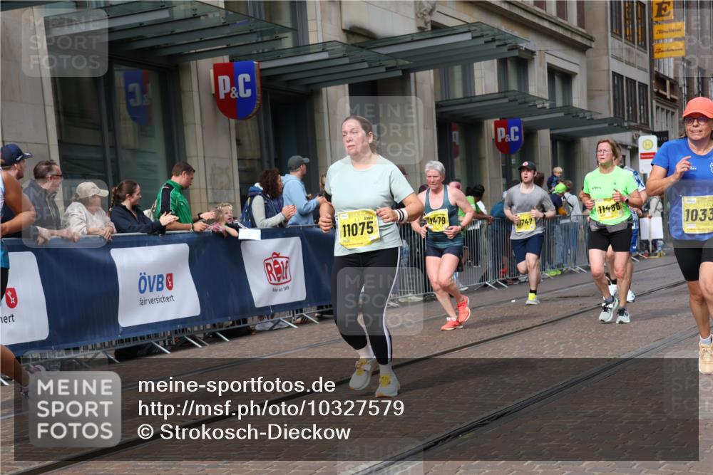 13.09.2026 - 21. swb-Marathon Bremen Strokosch-Dieckow http://msf.ph/oto/10327579 13.09.2026 11:01:34 Ziel 10257, 10332, 10409, 10444, 10500, 10617, 10803, 10817, 10924, 11075, 11115, 11150, 11268, 11305, 11369, 11412, 11413, 11436, 11479, 11486, 11668, 11747, 11859, 11985, 11986, 12016, 12095, 12145, 12360, 12379, 12412, 12466, 12506, 10181, 10251, 10497, 10560, 10647, 10648, 10678, 11260, 11306, 11324, 11459, 11467, 11550, 11551, 11666, 11751, 11788, 11796, 11798, 11813, 11816, 11969, 11970, 12047, 12062, 12245, 12390, 12391 meine-sportfotos.de