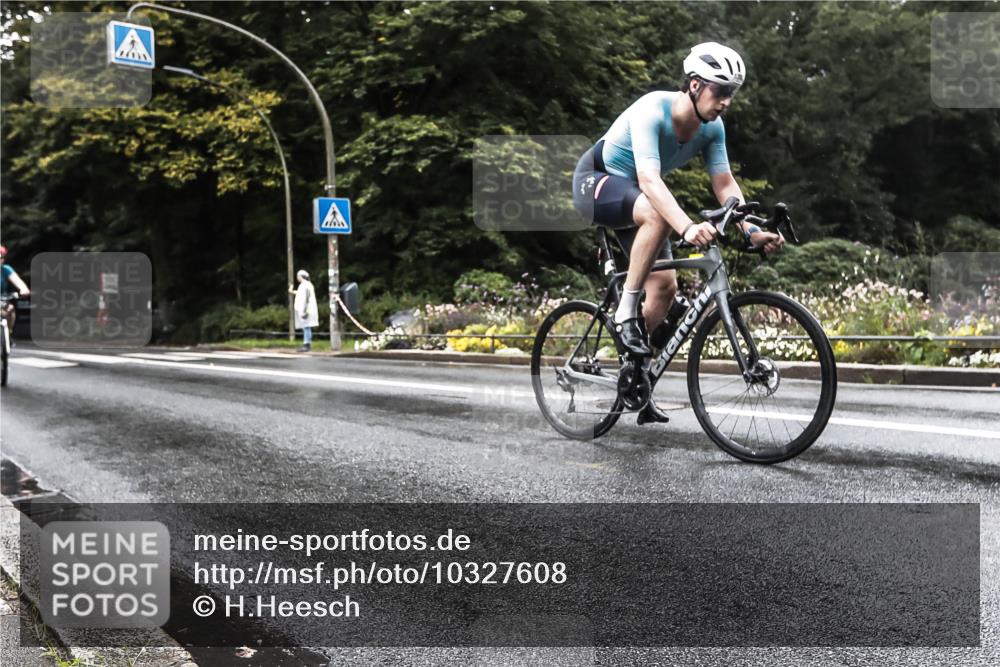 13.09.2026 - Stadtparktriathlon H.Heesch http://msf.ph/oto/10327608 13.09.2026 13:04:53 Radfahren 1084, 1192, 1278, 1359, 1392 meine-sportfotos.de