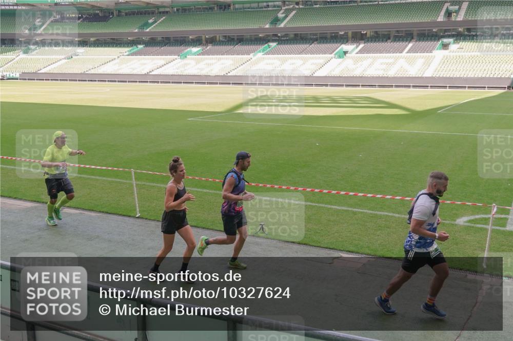 13.09.2026 - 21. swb-Marathon Bremen Michael Burmester http://msf.ph/oto/10327624 13.09.2026 12:57:32 Laufen im Stadion 141, 334, 431, 511, 672, 769, 776, 789, 790, 857, 876, 909, 926, 948, 1010, 1119, 1130, 1191, 1199, 1254, 1535, 1601, 1647, 1752, 1809, 1881, 1900, 1933, 1972, 2001, 2040, 2046, 2051, 2075, 2324, 2371, 2397, 2402, 2423, 2473, 2493, 2535, 2634, 2640, 2671, 2761, 2812, 2903, 2904, 2948, 3051, 3078, 3119, 3138, 3148, 3182, 3186, 3202, 3290, 3319, 3338, 3348, 3450, 3458, 3514, 3534, 3634, 3655, 3685, 3690, 3695, 3760, 3813, 3866, 3933, 3939, 4101, 4120, 4171, 4174, 4316 meine-sportfotos.de