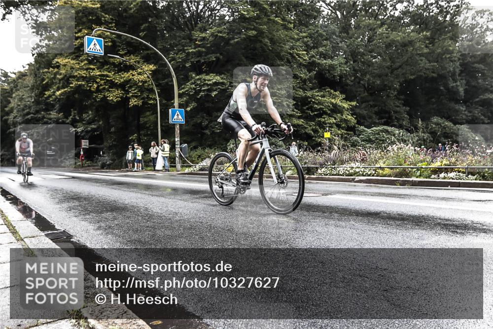 13.09.2026 - Stadtparktriathlon H.Heesch http://msf.ph/oto/10327627 13.09.2026 11:54:02 Radfahren 762, 785, 835, 871, 945 meine-sportfotos.de