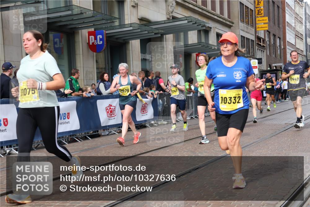 13.09.2026 - 21. swb-Marathon Bremen Strokosch-Dieckow http://msf.ph/oto/10327636 13.09.2026 11:01:35 Ziel 10257, 10332, 10409, 10444, 10500, 10617, 10803, 10817, 10924, 11075, 11115, 11150, 11268, 11305, 11369, 11412, 11413, 11436, 11479, 11486, 11668, 11747, 11859, 11985, 11986, 12016, 12095, 12145, 12360, 12379, 12412, 12466, 12506, 10181, 10251, 10497, 10560, 10647, 10648, 10678, 11260, 11305, 11306, 11324, 11459, 11467, 11550, 11551, 11666, 11751, 11788, 11796, 11798, 11813, 11816, 11969, 11970, 12047, 12062, 12245, 12390, 12391 meine-sportfotos.de