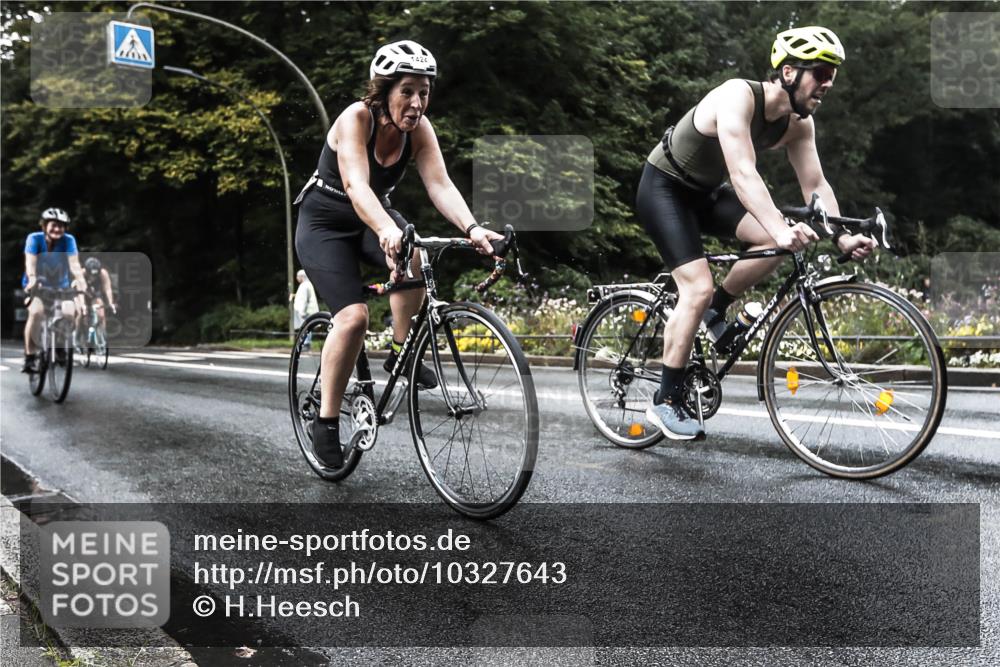 13.09.2026 - Stadtparktriathlon H.Heesch http://msf.ph/oto/10327643 13.09.2026 13:05:02 Radfahren 1208, 1304, 1333, 1346, 1372, 1374, 1424 meine-sportfotos.de