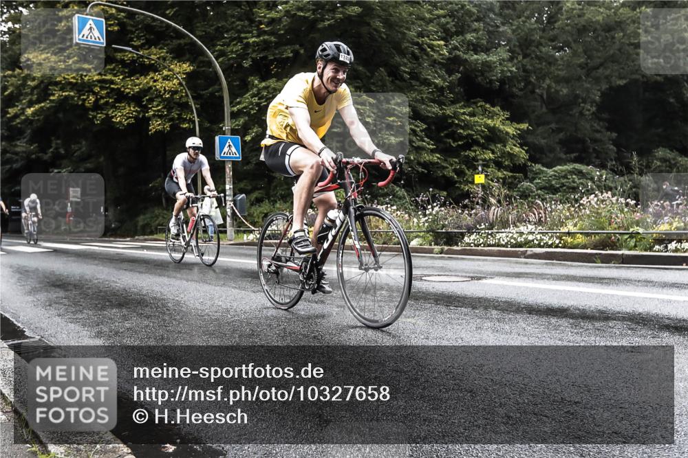 13.09.2026 - Stadtparktriathlon H.Heesch http://msf.ph/oto/10327658 13.09.2026 13:05:04 Radfahren 1284, 1306, 1333, 1346, 1372, 1374, 1409, 1410, 1424 meine-sportfotos.de