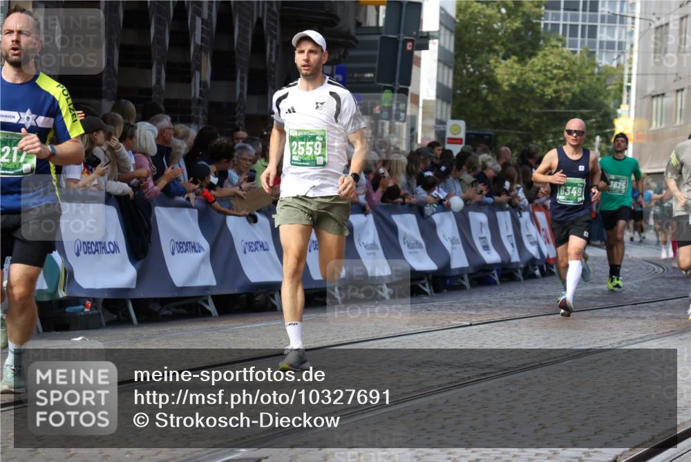13.09.2026 - 21. swb-Marathon Bremen Strokosch-Dieckow http://msf.ph/oto/10327691 13.09.2026 13:12:58 Ziel 1517, 2362, 2480, 3054, 3988, 4560, 4605, 4879, 5416, 6796, 8029, 9775, 9803, 13106, 313, 621, 868, 987, 1207, 2498, 2559, 3625, 4582, 5345, 5769, 6349, 7874, 8291, 8419, 8464, 9092, 9217 meine-sportfotos.de