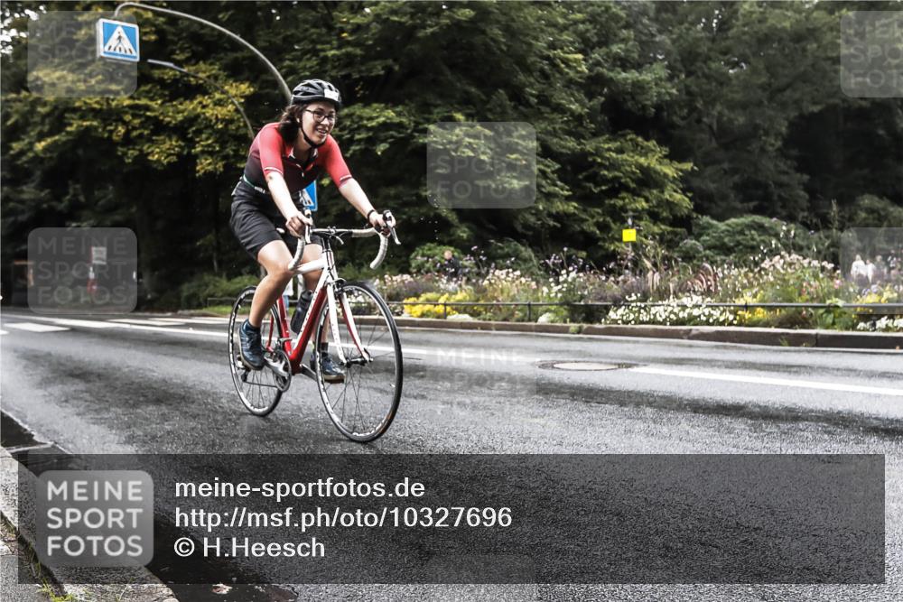 13.09.2026 - Stadtparktriathlon H.Heesch http://msf.ph/oto/10327696 13.09.2026 13:05:15 Radfahren 1272, 1336 meine-sportfotos.de