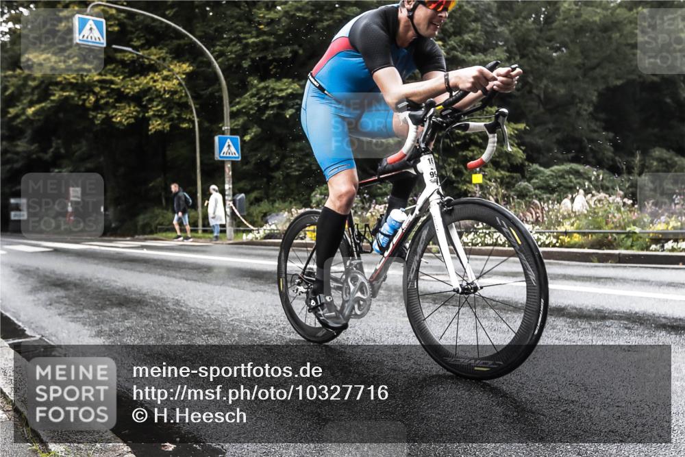13.09.2026 - Stadtparktriathlon H.Heesch http://msf.ph/oto/10327716 13.09.2026 13:05:26 Radfahren 1202, 1231, 1256, 1258, 1402 meine-sportfotos.de