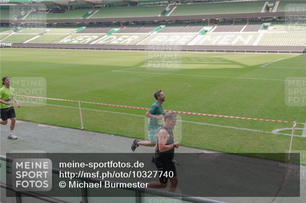 13.09.2026 - 21. swb-Marathon Bremen Michael Burmester http://msf.ph/oto/10327740 13.09.2026 12:57:42 Laufen im Stadion 141, 148, 334, 431, 511, 672, 769, 776, 789, 790, 857, 876, 909, 948, 1010, 1119, 1130, 1191, 1199, 1254, 1281, 1535, 1601, 1642, 1647, 1752, 1809, 1881, 1900, 1931, 1933, 1972, 2001, 2040, 2046, 2051, 2075, 2324, 2343, 2371, 2397, 2402, 2423, 2425, 2473, 2493, 2634, 2640, 2671, 2761, 2771, 2812, 2903, 2904, 3051, 3078, 3138, 3148, 3182, 3186, 3319, 3338, 3450, 3458, 3514, 3534, 3560, 3634, 3655, 3685, 3690, 3695, 3760, 3813, 3866, 3933, 3939, 4101, 4120, 4174, 4316 meine-sportfotos.de