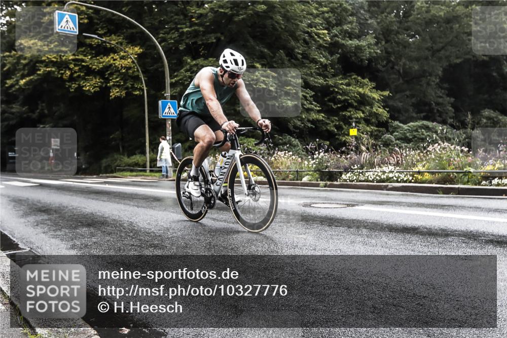 13.09.2026 - Stadtparktriathlon H.Heesch http://msf.ph/oto/10327776 13.09.2026 13:06:14 Radfahren 1322, 1323, 1339, 1369 meine-sportfotos.de