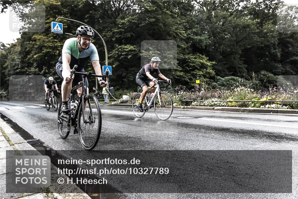 13.09.2026 - Stadtparktriathlon H.Heesch http://msf.ph/oto/10327789 13.09.2026 11:55:17 Radfahren 779, 788, 800, 856, 893, 948 meine-sportfotos.de
