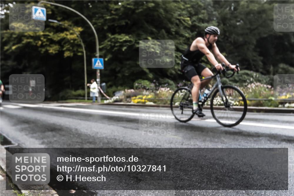 13.09.2026 - Stadtparktriathlon H.Heesch http://msf.ph/oto/10327841 13.09.2026 13:06:53 Radfahren 1270, 1277, 1281, 1327, 1353, 1391, 1406 meine-sportfotos.de