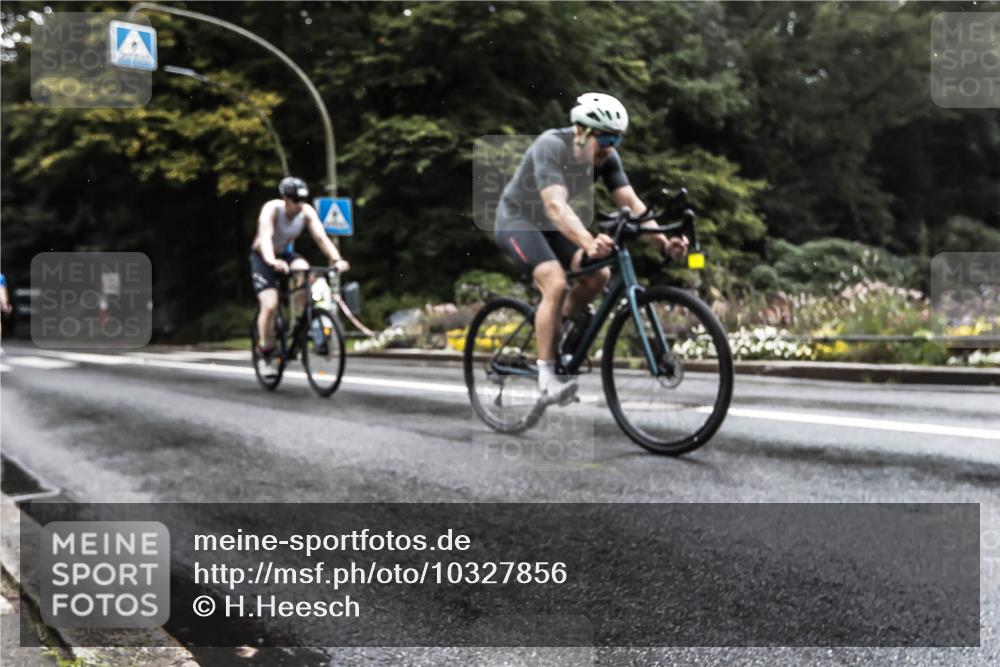13.09.2026 - Stadtparktriathlon H.Heesch http://msf.ph/oto/10327856 13.09.2026 13:06:54 Radfahren 1270, 1277, 1281, 1327, 1353, 1391, 1406 meine-sportfotos.de