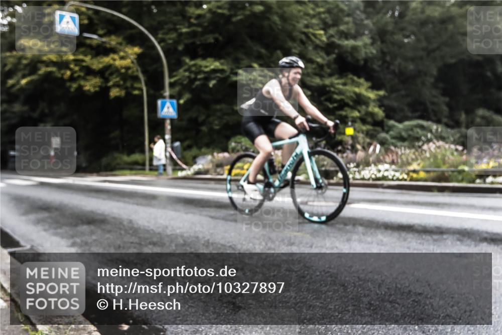 13.09.2026 - Stadtparktriathlon H.Heesch http://msf.ph/oto/10327897 13.09.2026 13:07:12 Radfahren 1146, 1263, 1300, 1317, 1381, 1414 meine-sportfotos.de