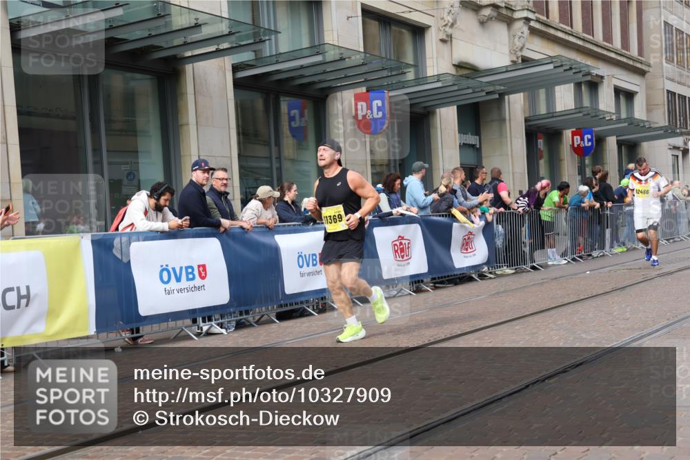 13.09.2026 - 21. swb-Marathon Bremen Strokosch-Dieckow http://msf.ph/oto/10327909 13.09.2026 11:01:41 Ziel 10257, 10409, 10444, 10473, 10500, 10617, 10636, 10803, 10817, 10924, 11115, 11268, 11369, 11412, 11413, 11436, 11479, 11811, 11859, 12016, 12095, 12145, 12360, 12379, 12412, 12437, 12466, 12506, 10181, 10251, 10332, 10497, 10560, 10647, 10648, 10678, 11075, 11150, 11305, 11324, 11459, 11467, 11479, 11486, 11550, 11551, 11666, 11668, 11747, 11788, 11796, 11798, 11969, 11970, 11985, 11986, 12047, 12062 meine-sportfotos.de