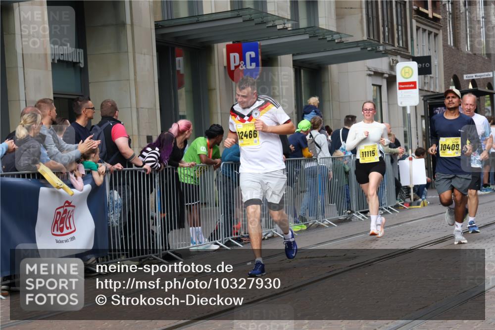 13.09.2026 - 21. swb-Marathon Bremen Strokosch-Dieckow http://msf.ph/oto/10327930 13.09.2026 11:01:42 Ziel 10257, 10409, 10444, 10473, 10500, 10617, 10636, 10803, 10817, 10924, 11115, 11268, 11369, 11412, 11413, 11436, 11811, 11859, 12016, 12094, 12095, 12135, 12145, 12360, 12379, 12412, 12437, 12466, 12506, 10181, 10251, 10332, 10497, 10560, 10647, 10648, 10678, 11075, 11150, 11305, 11324, 11459, 11467, 11479, 11486, 11550, 11551, 11666, 11668, 11747, 11788, 11796, 11798, 11969, 11970, 11985, 11986, 12047, 12062 meine-sportfotos.de