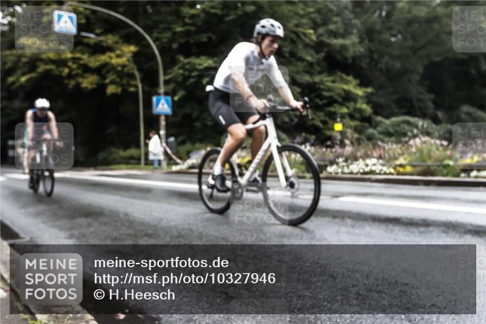13.09.2026 - Stadtparktriathlon H.Heesch http://msf.ph/oto/10327946 13.09.2026 13:07:44 Radfahren 1194, 1264, 1292, 1310, 1341, 1423 meine-sportfotos.de