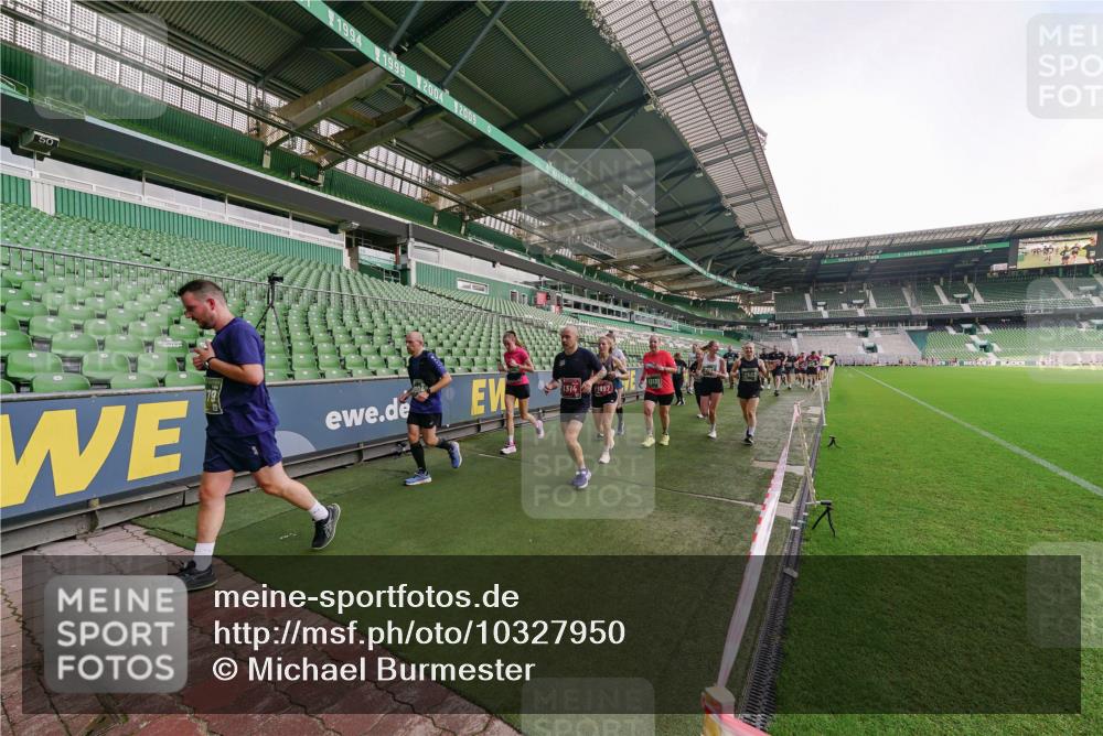 13.09.2026 - 21. swb-Marathon Bremen Michael Burmester http://msf.ph/oto/10327950 13.09.2026 13:33:24 Laufen im Stadion 155, 344, 350, 386, 428, 490, 594, 617, 690, 709, 765, 786, 787, 1001, 1048, 1051, 1098, 1133, 1292, 1377, 1427, 1444, 1557, 1591, 1592, 1661, 1760, 1827, 1897, 1923, 1996, 2077, 2132, 2226, 2230, 2231, 2253, 2270, 2274, 2320, 2374, 2399, 2400, 2456, 2479, 2511, 2514, 2515, 2523, 2539, 2543, 2556, 2616, 2630, 2641, 2649, 2718, 2735, 2757, 2769, 2787, 2848, 2982, 3014, 3345, 3350, 3443, 3503, 3577, 3601, 3614, 3746, 3797, 3875, 3901, 3911, 3952, 4001 meine-sportfotos.de