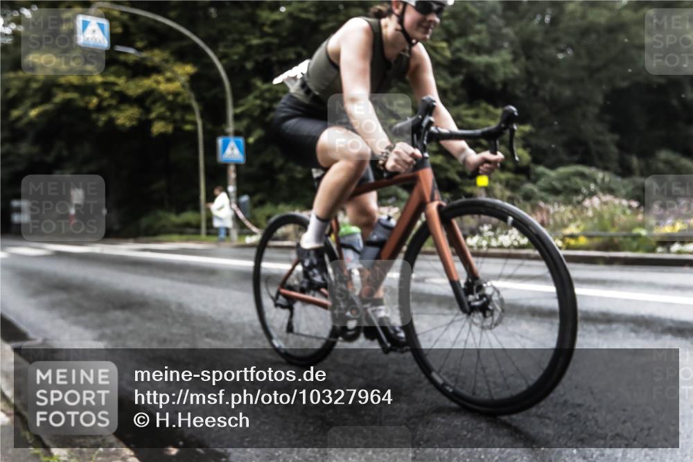13.09.2026 - Stadtparktriathlon H.Heesch http://msf.ph/oto/10327964 13.09.2026 13:07:46 Radfahren 1194, 1249, 1264, 1292, 1310, 1423 meine-sportfotos.de