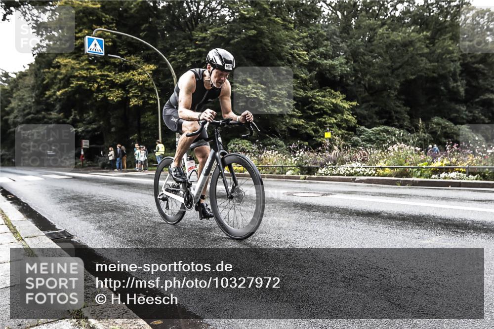 13.09.2026 - Stadtparktriathlon H.Heesch http://msf.ph/oto/10327972 13.09.2026 11:56:51 Radfahren 952, 1053 meine-sportfotos.de