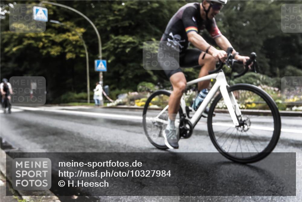 13.09.2026 - Stadtparktriathlon H.Heesch http://msf.ph/oto/10327984 13.09.2026 13:08:11 Radfahren 1282, 1307, 1422 meine-sportfotos.de