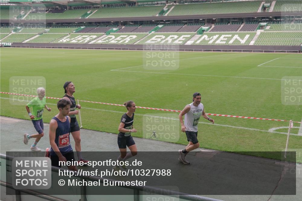 13.09.2026 - 21. swb-Marathon Bremen Michael Burmester http://msf.ph/oto/10327988 13.09.2026 12:58:05 Laufen im Stadion 141, 148, 334, 511, 672, 769, 776, 789, 790, 857, 909, 1010, 1119, 1191, 1199, 1254, 1281, 1535, 1601, 1642, 1647, 1752, 1809, 1881, 1900, 1931, 1933, 2046, 2051, 2075, 2324, 2343, 2367, 2371, 2397, 2402, 2423, 2425, 2493, 2577, 2634, 2640, 2671, 2761, 2771, 2807, 2903, 2904, 3021, 3051, 3078, 3120, 3138, 3148, 3182, 3186, 3319, 3338, 3435, 3450, 3458, 3514, 3534, 3560, 3634, 3655, 3685, 3690, 3695, 3760, 3813, 3866, 3933, 3939, 4101, 4120, 4174, 4316, 205 meine-sportfotos.de