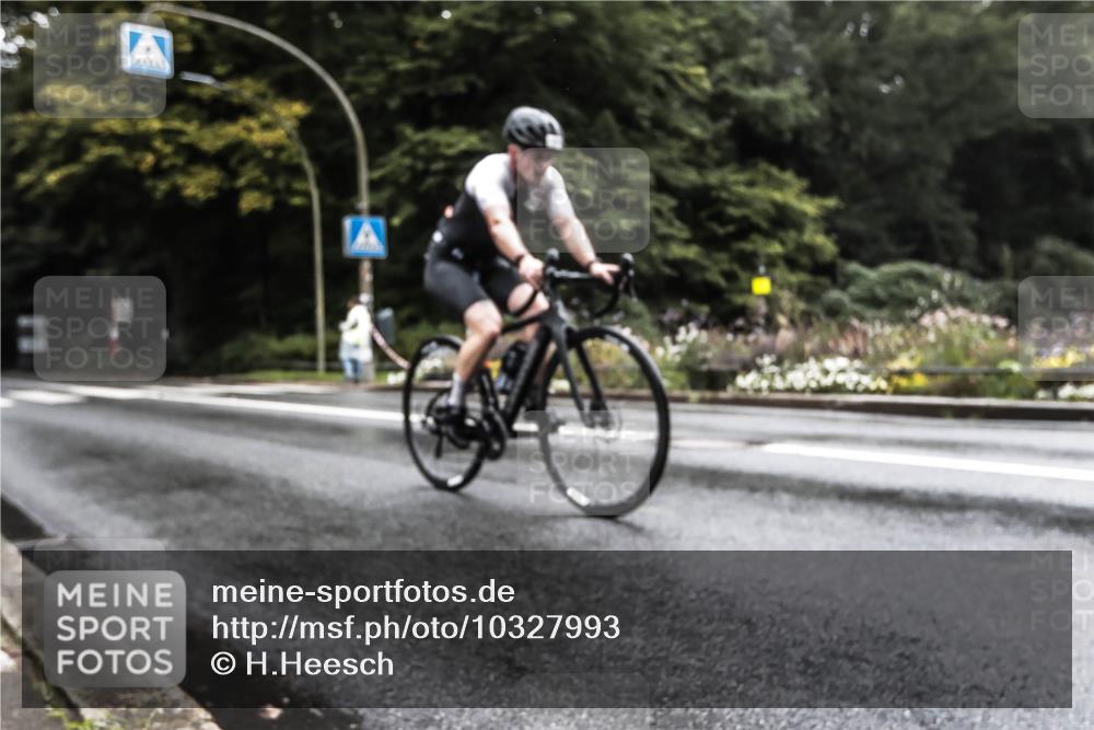 13.09.2026 - Stadtparktriathlon H.Heesch http://msf.ph/oto/10327993 13.09.2026 13:08:12 Radfahren 1282, 1307, 1422 meine-sportfotos.de