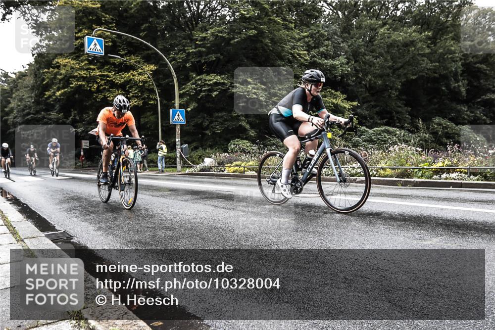 13.09.2026 - Stadtparktriathlon H.Heesch http://msf.ph/oto/10328004 13.09.2026 11:57:20 Radfahren 744, 781, 804, 807, 899, 958 meine-sportfotos.de