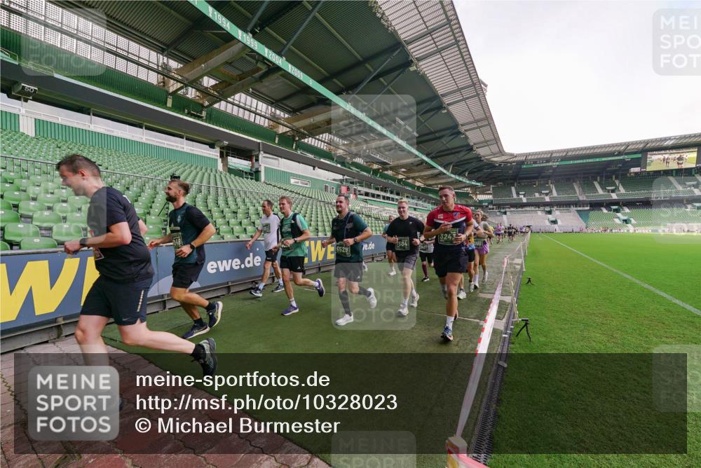 13.09.2026 - 21. swb-Marathon Bremen Michael Burmester http://msf.ph/oto/10328023 13.09.2026 13:33:31 Laufen im Stadion 155, 344, 350, 428, 490, 594, 679, 690, 709, 765, 786, 787, 916, 1001, 1048, 1051, 1098, 1133, 1292, 1377, 1427, 1444, 1557, 1591, 1592, 1661, 1703, 1760, 1827, 1923, 1996, 2077, 2132, 2226, 2230, 2231, 2270, 2274, 2320, 2374, 2399, 2400, 2451, 2456, 2479, 2511, 2514, 2515, 2523, 2539, 2543, 2556, 2616, 2630, 2641, 2649, 2718, 2735, 2757, 2769, 2787, 2848, 2982, 3014, 3345, 3350, 3443, 3503, 3577, 3601, 3614, 3746, 3797, 3875, 3901, 3911, 3952, 4001 meine-sportfotos.de
