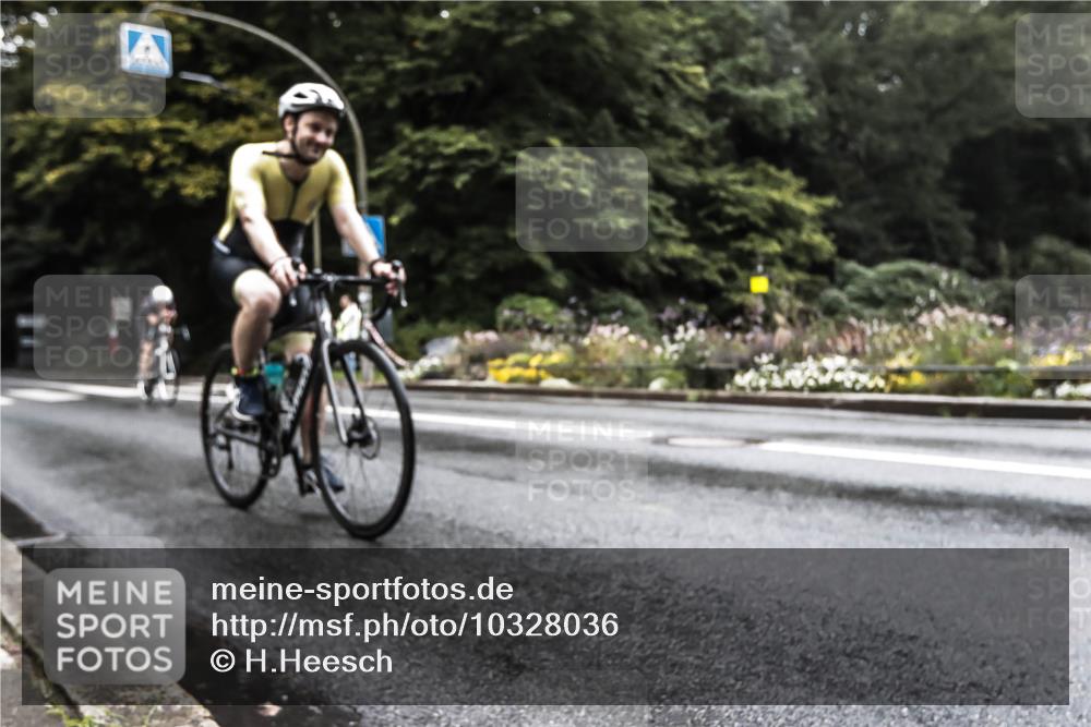 13.09.2026 - Stadtparktriathlon H.Heesch http://msf.ph/oto/10328036 13.09.2026 13:08:38 Radfahren 1212, 1214, 1237, 1239, 1294, 1376 meine-sportfotos.de