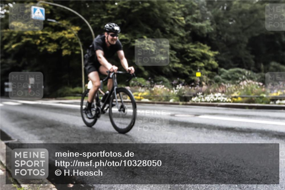 13.09.2026 - Stadtparktriathlon H.Heesch http://msf.ph/oto/10328050 13.09.2026 13:08:41 Radfahren 1212, 1214, 1237, 1239, 1294 meine-sportfotos.de