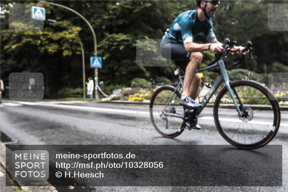 13.09.2026 - Stadtparktriathlon H.Heesch http://msf.ph/oto/10328056 13.09.2026 13:08:50 Radfahren 1162, 1298, 1370 meine-sportfotos.de