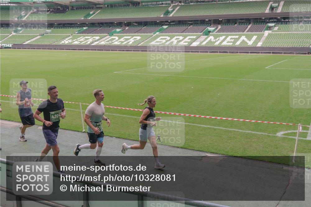 13.09.2026 - 21. swb-Marathon Bremen Michael Burmester http://msf.ph/oto/10328081 13.09.2026 12:58:12 Laufen im Stadion 141, 148, 334, 511, 672, 769, 776, 789, 790, 857, 909, 1010, 1119, 1191, 1199, 1254, 1281, 1535, 1601, 1642, 1647, 1752, 1809, 1881, 1900, 1931, 1933, 2046, 2051, 2075, 2324, 2343, 2367, 2371, 2397, 2402, 2423, 2425, 2493, 2577, 2640, 2671, 2771, 2807, 2903, 2904, 3021, 3051, 3078, 3120, 3138, 3148, 3182, 3186, 3319, 3338, 3435, 3450, 3458, 3514, 3534, 3560, 3634, 3655, 3685, 3690, 3695, 3760, 3813, 3866, 3933, 3939, 4101, 4120, 4174, 4316, 205 meine-sportfotos.de