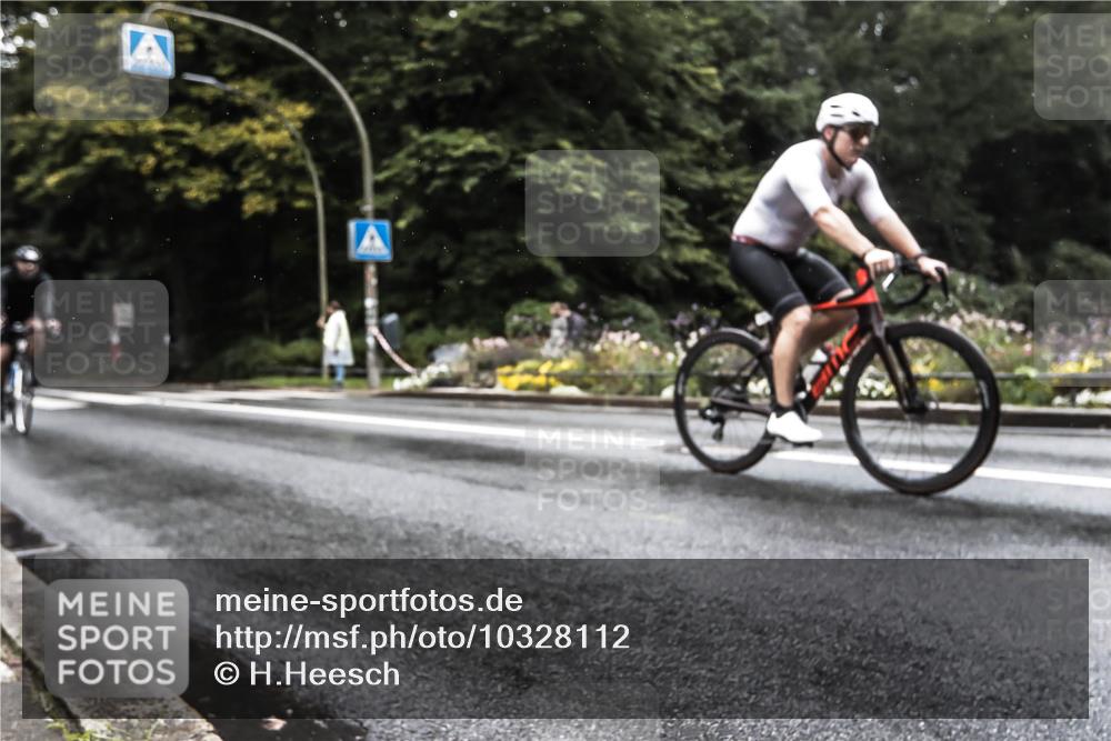 13.09.2026 - Stadtparktriathlon H.Heesch http://msf.ph/oto/10328112 13.09.2026 13:09:33 Radfahren 1189, 1243, 1299, 1357, 1366 meine-sportfotos.de