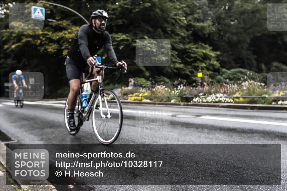 13.09.2026 - Stadtparktriathlon H.Heesch http://msf.ph/oto/10328117 13.09.2026 13:09:34 Radfahren 1189, 1243, 1299, 1357, 1366 meine-sportfotos.de