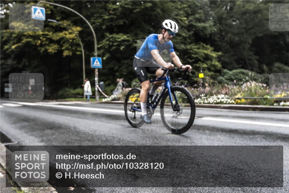 13.09.2026 - Stadtparktriathlon H.Heesch http://msf.ph/oto/10328120 13.09.2026 13:09:35 Radfahren 1189, 1243, 1299, 1321, 1357, 1366 meine-sportfotos.de
