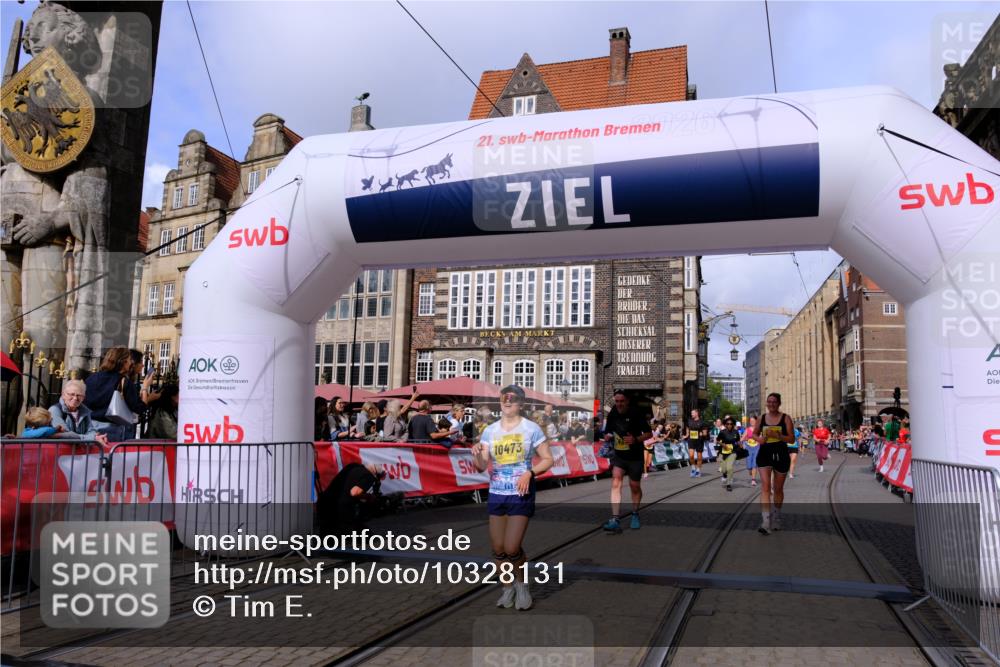 13.09.2026 - 21. swb-Marathon Bremen Tim E. http://msf.ph/oto/10328131 13.09.2026 11:02:24 Ziel 10173, 10257, 10439, 10473, 10500, 10617, 10636, 10803, 10817, 10924, 11249, 11268, 11436, 11576, 11811, 12016, 12042, 12094, 12095, 12134, 12135, 12145, 12360, 12437, 12506 meine-sportfotos.de