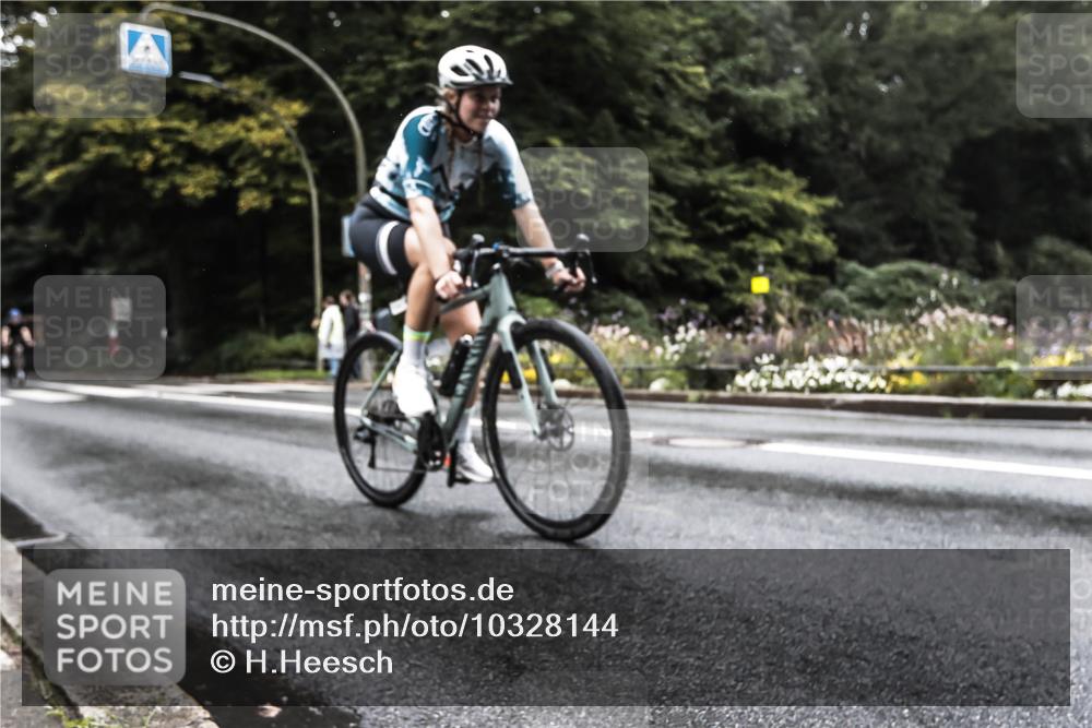 13.09.2026 - Stadtparktriathlon H.Heesch http://msf.ph/oto/10328144 13.09.2026 13:09:52 Radfahren 1248, 1273, 1280, 1314, 1367, 1382 meine-sportfotos.de